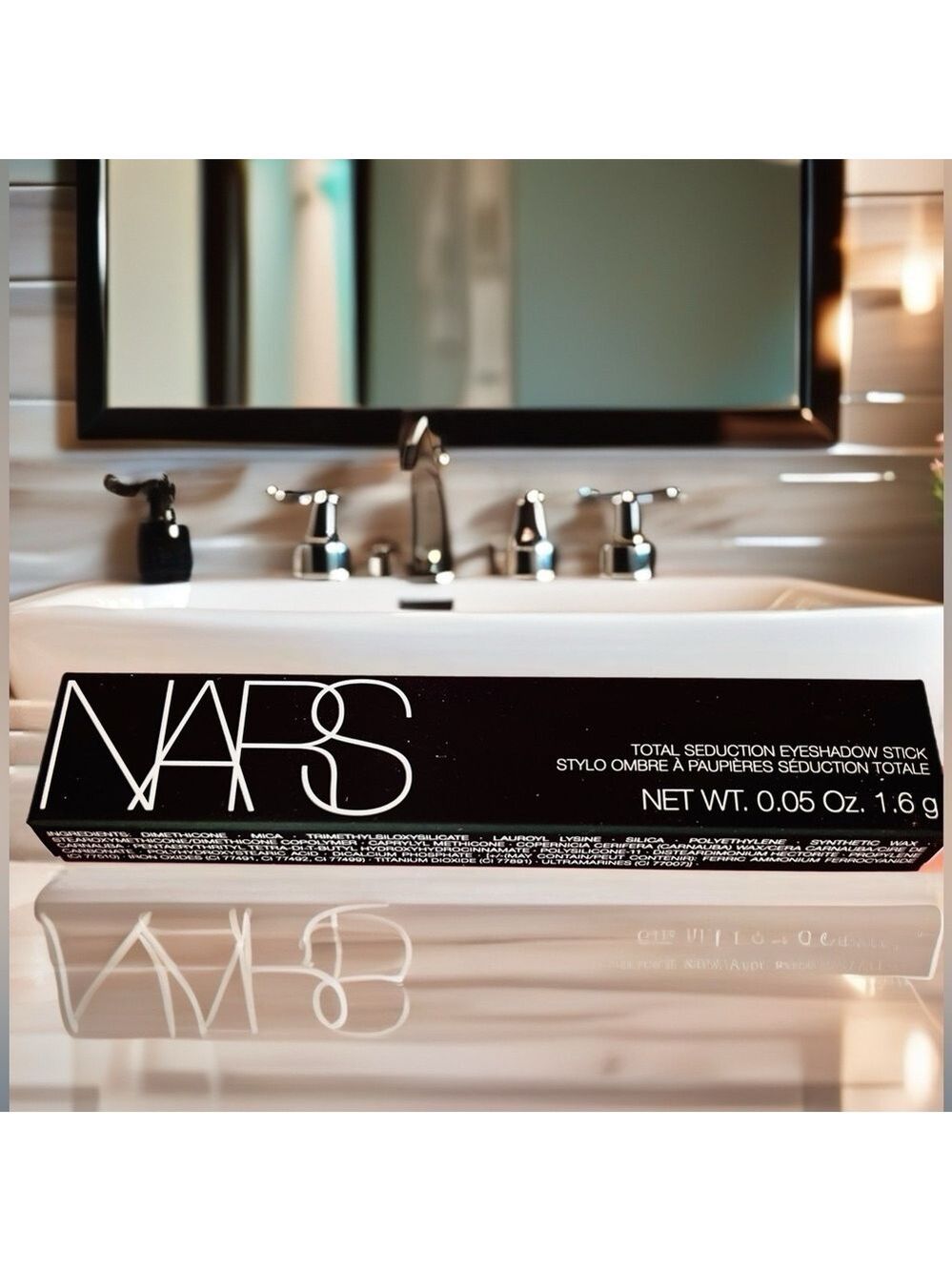NARS Total Seduction Eyeshadow Stick Enigmatic (Matte Black) - Picture 9 of 12
